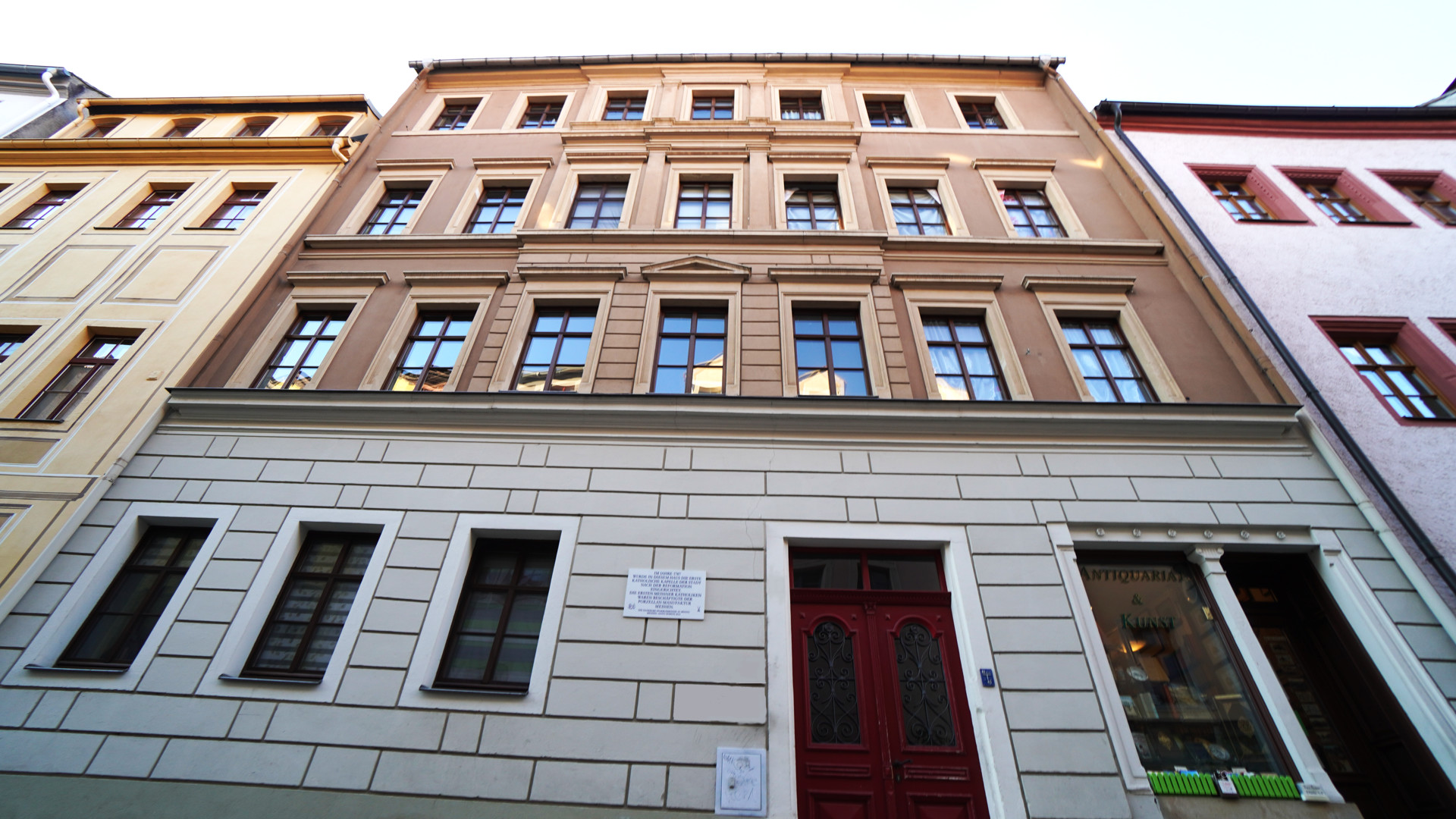Frontansicht Straße