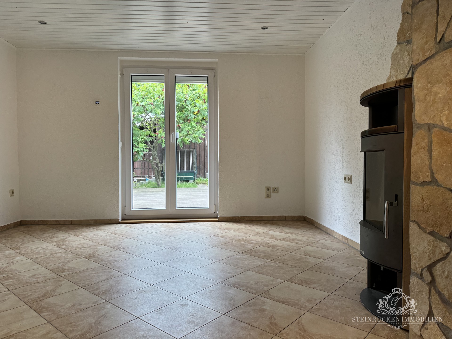 Wohnzimmer (EG)