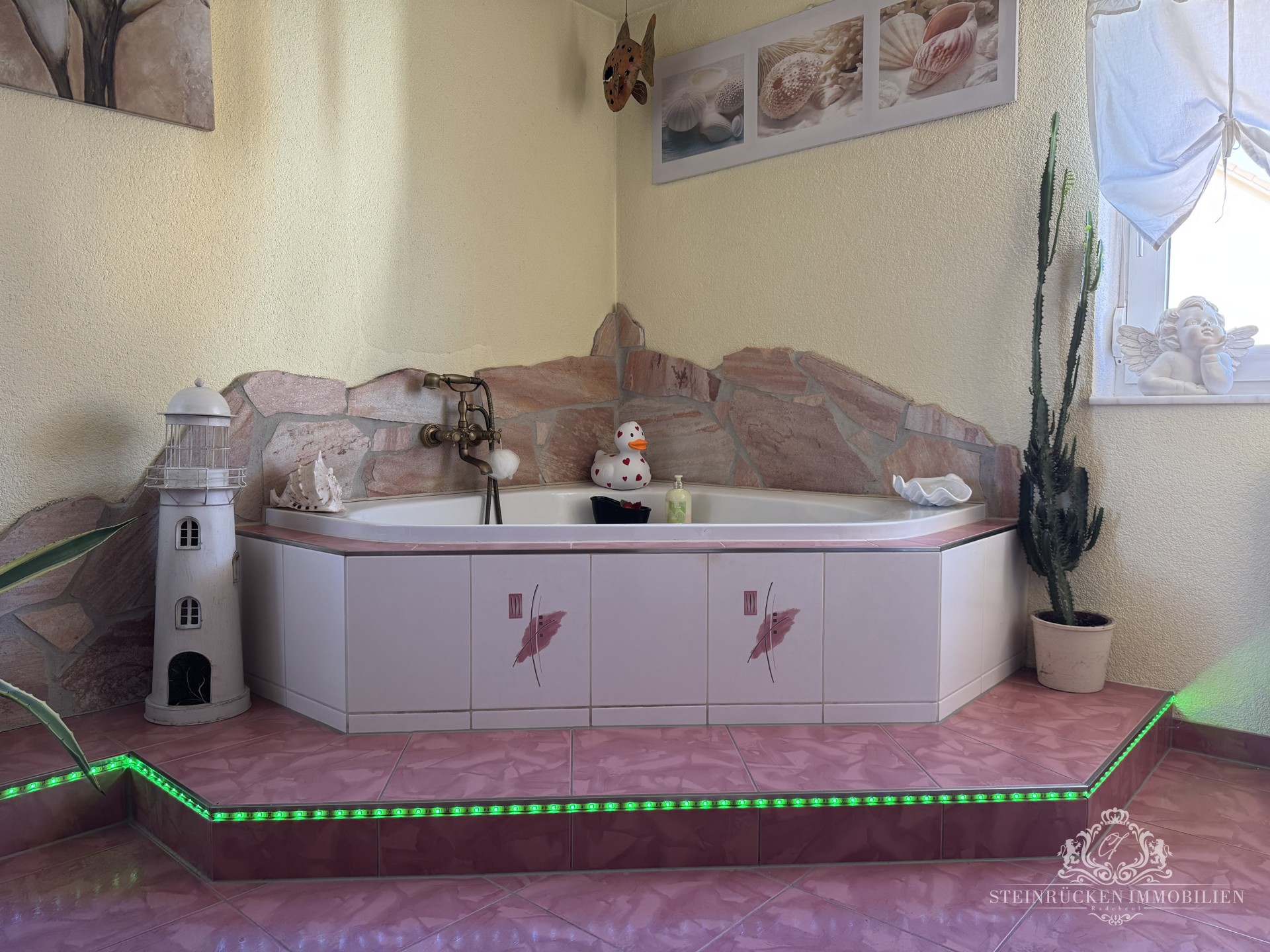 Eckbadewanne