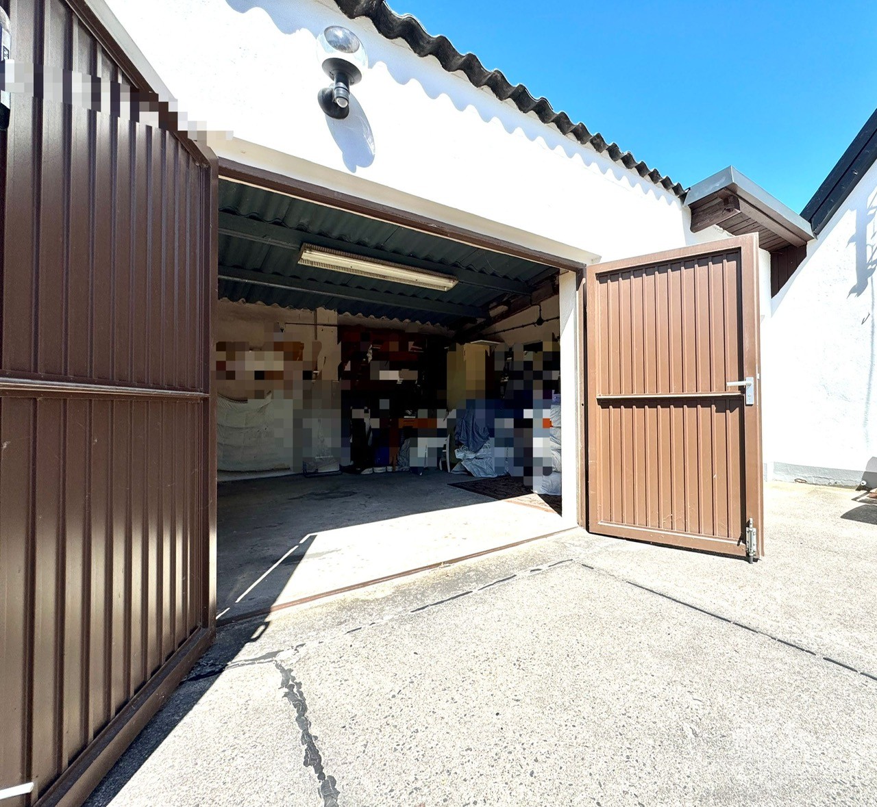 Garage & Nebengelass