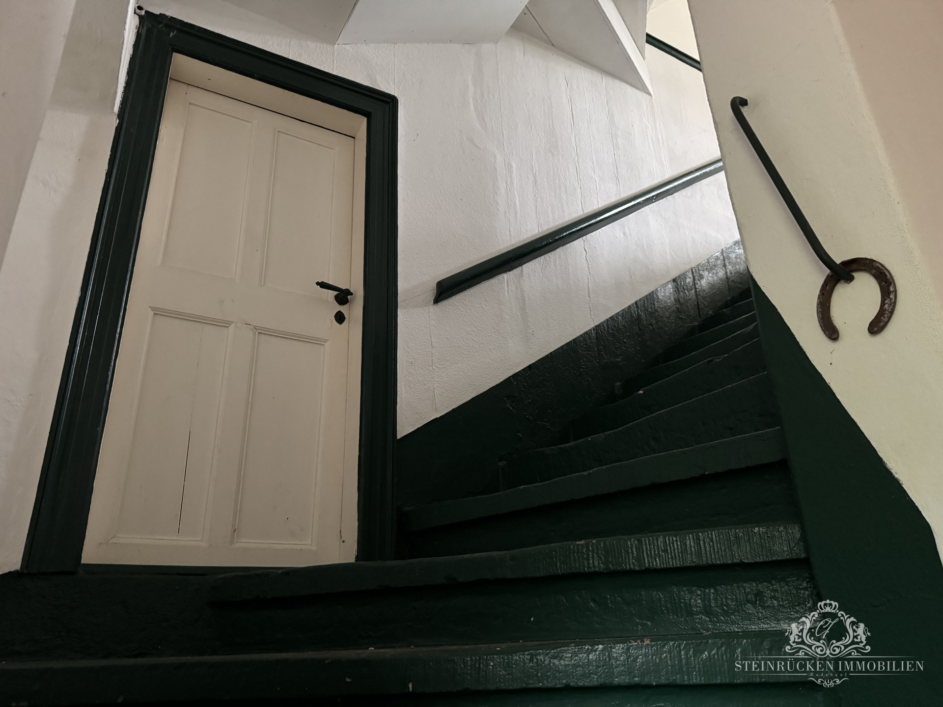 massiver Treppenaufgang