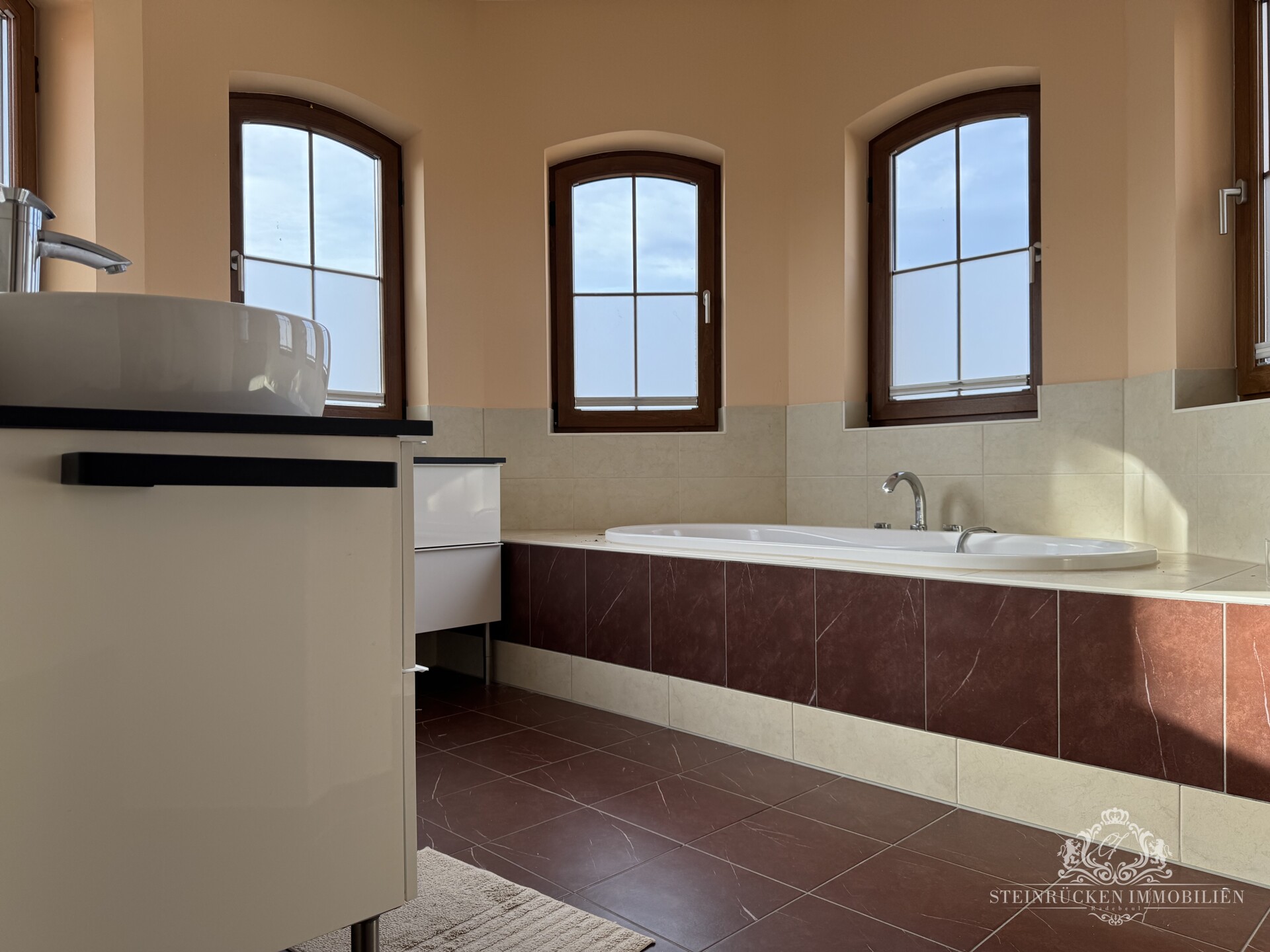 Badezimmer mit Wanner