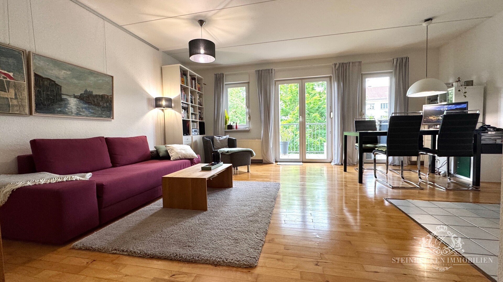 Wohnzimmer Süd-Balkon