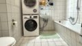 Badezimmer-Badewanne-WC-Waschmaschine
