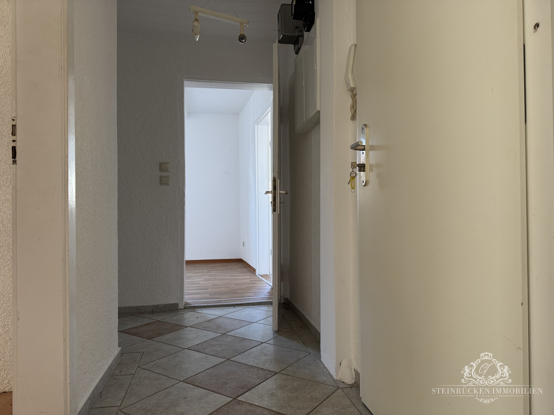 Eingangsbereich (1.OG)