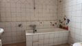 Badezimmer mit Wanne