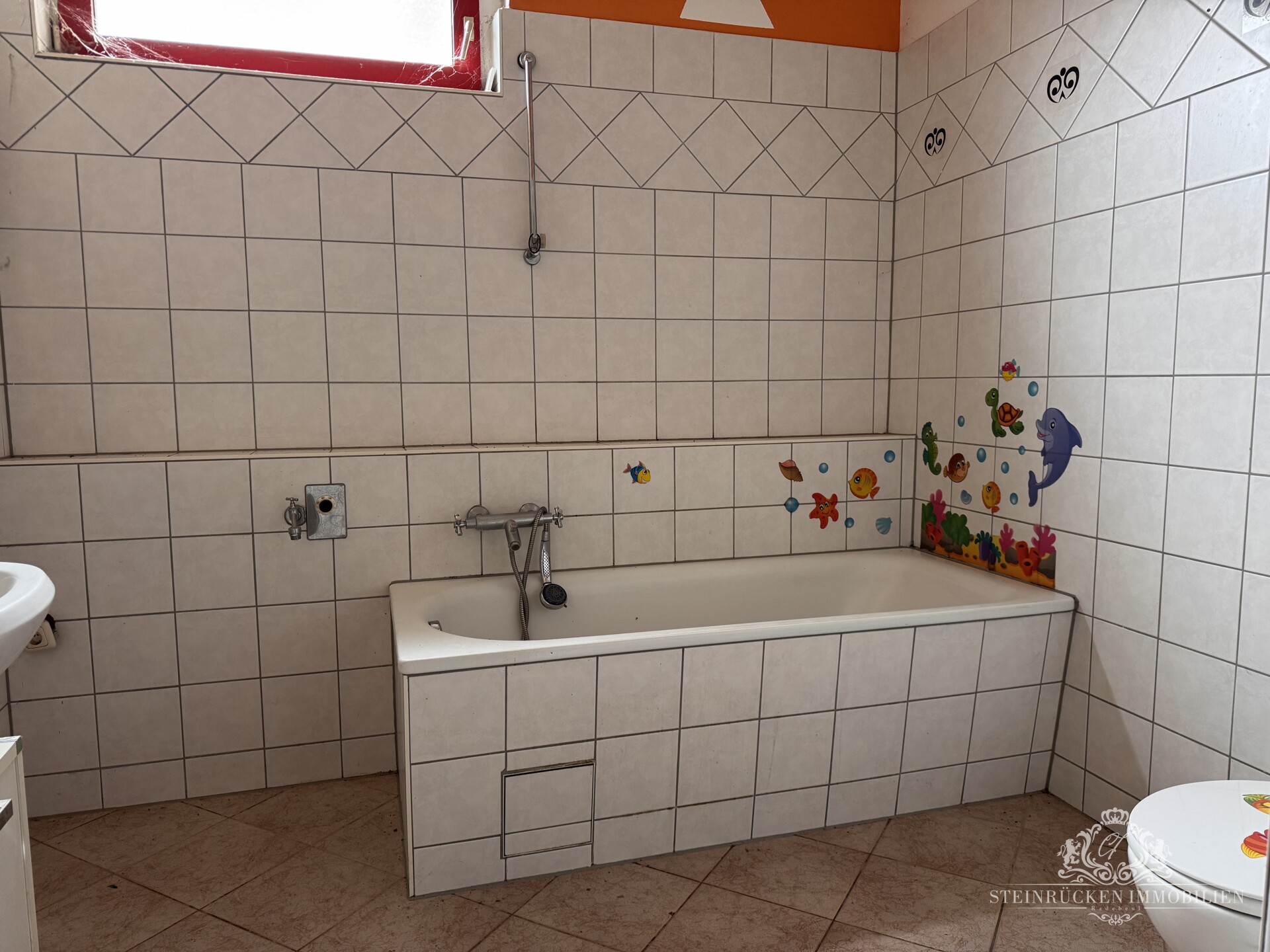 Badezimmer mit Wanne