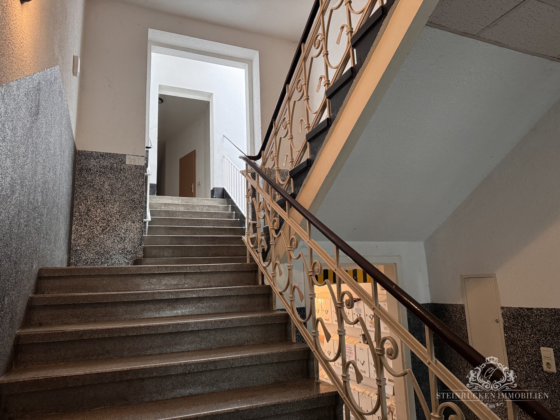 Treppenhaus Vorderhaus