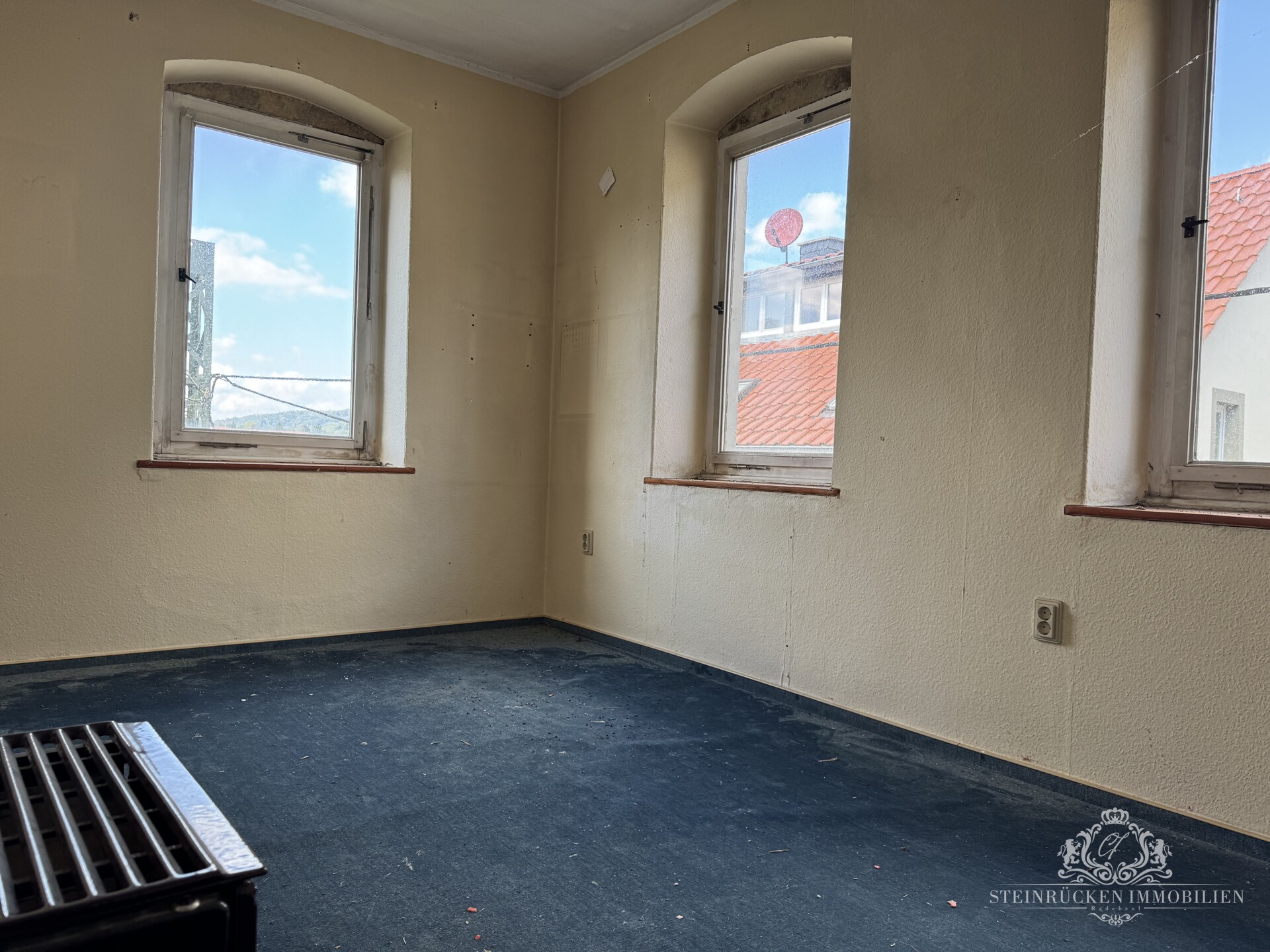 leere Wohnung 1.OG.