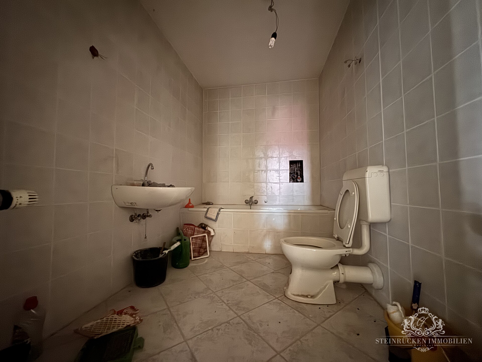 Badezimmer mit Wanne