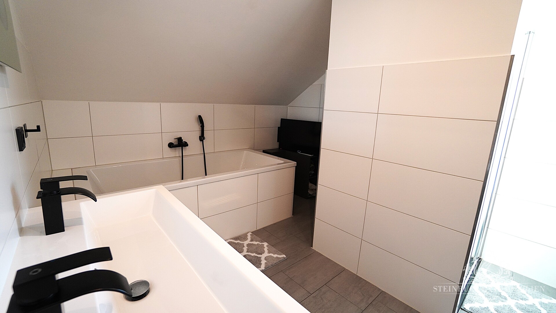 Badezimmer OG