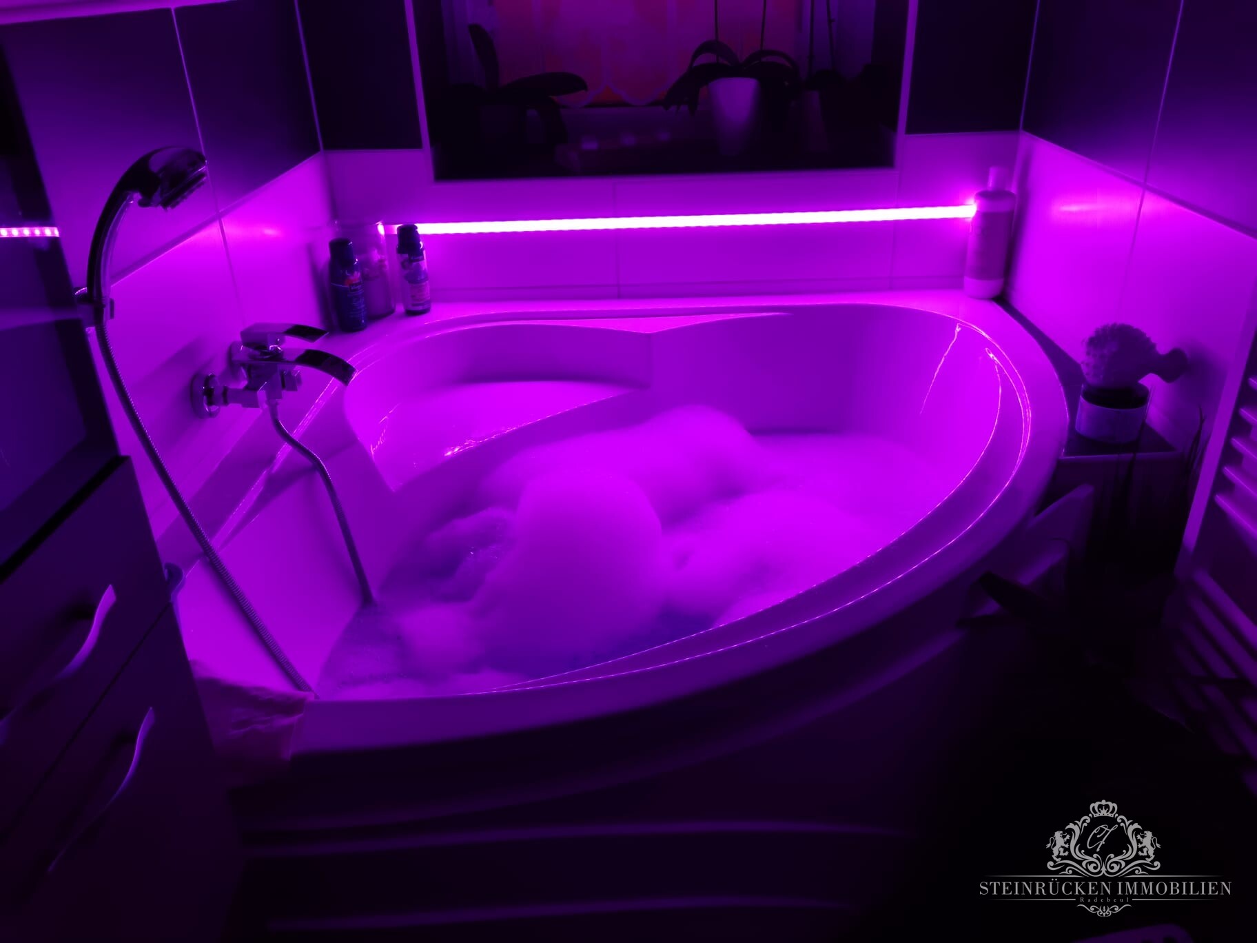Eckbadewanne