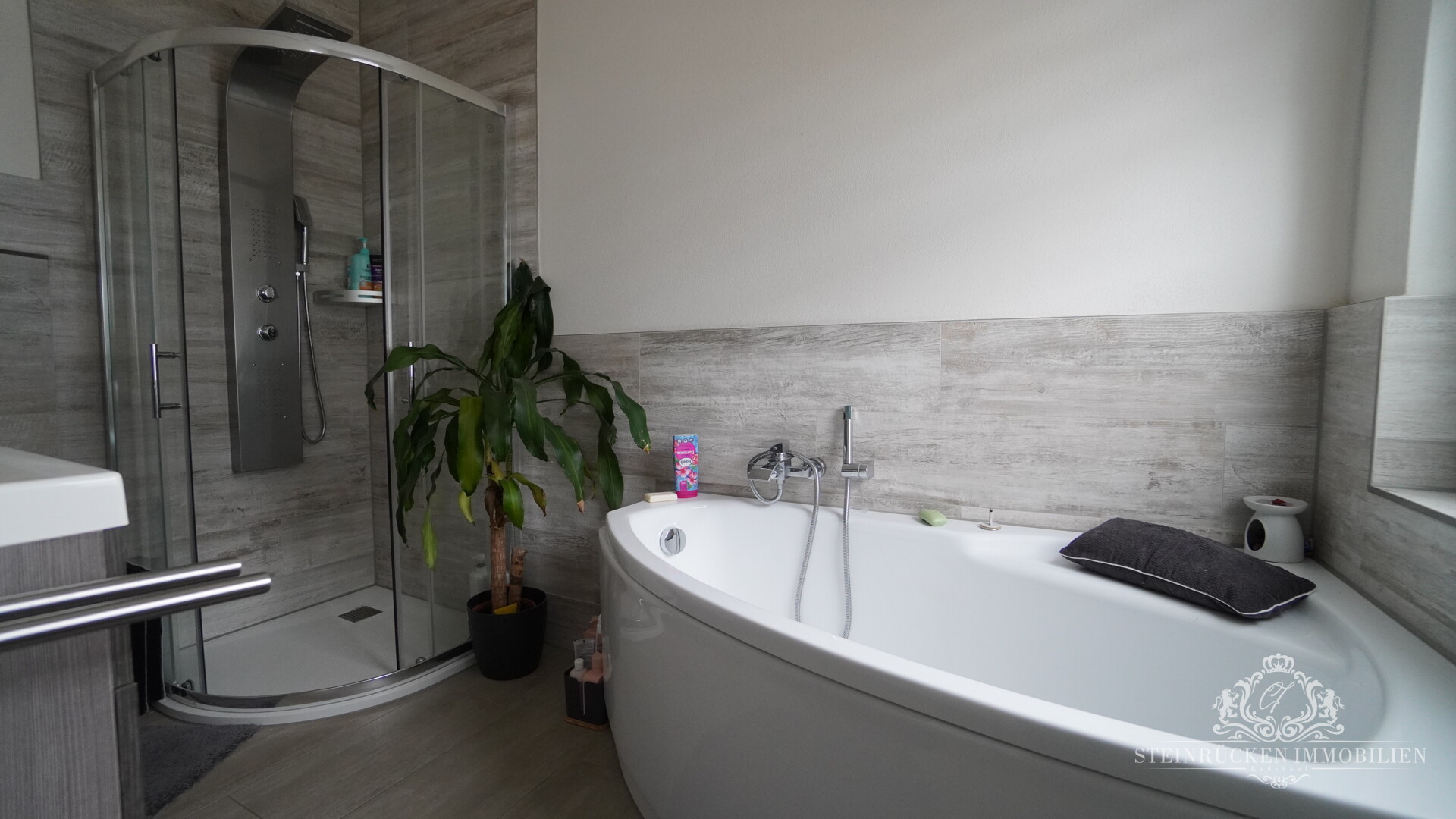 Badezimmer 2