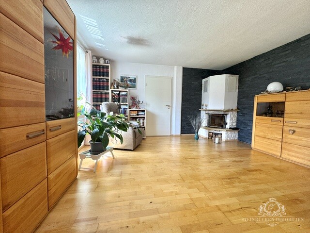 Wohnzimmer mit Kaminofen