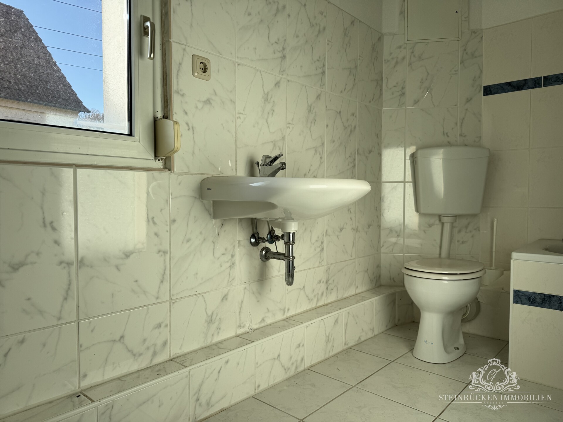 Badezimmer (1.OG)
