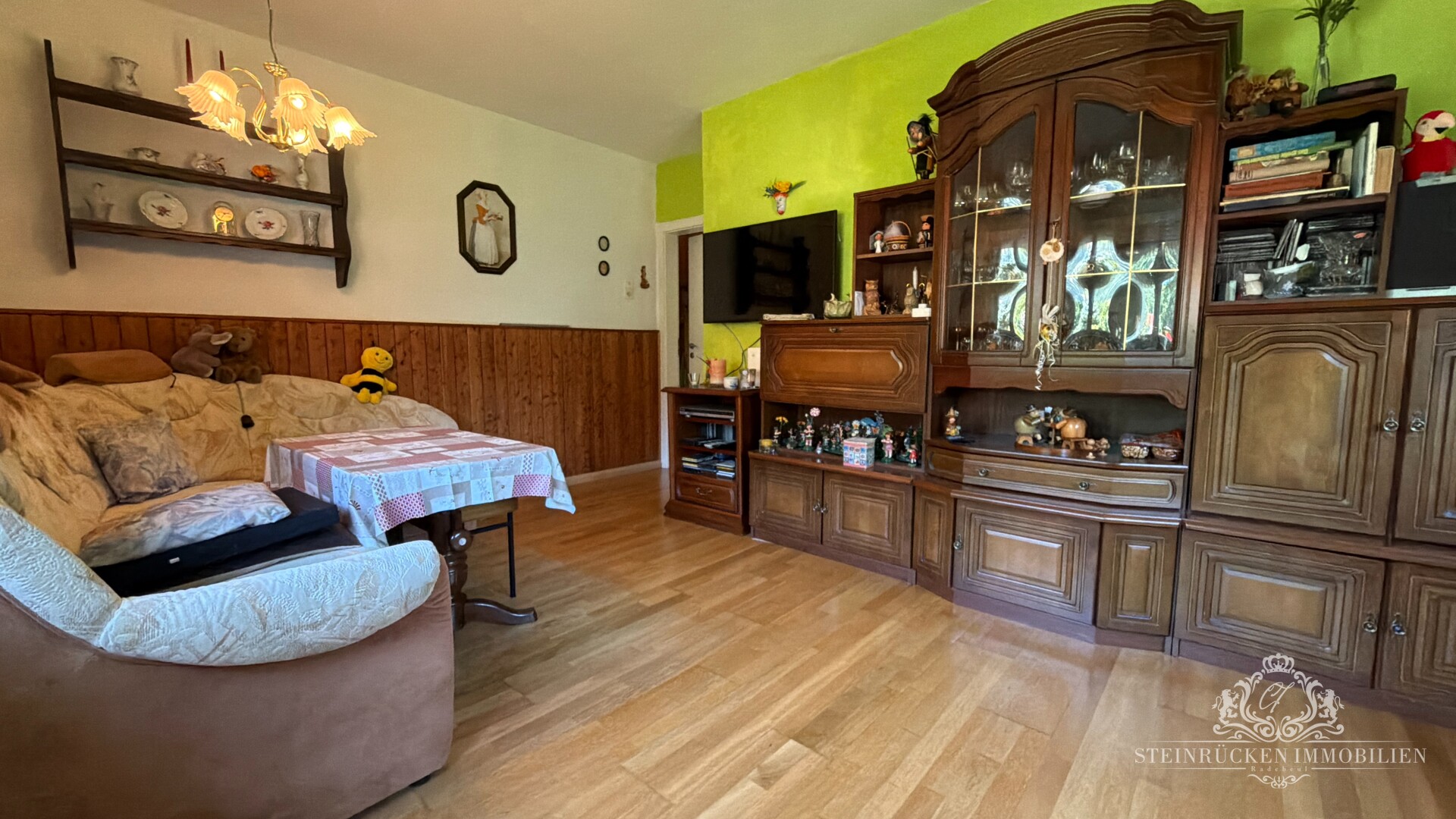 Wohnzimmer (2) EG