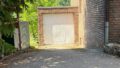 jeweils eine Garage an Giebelseiten