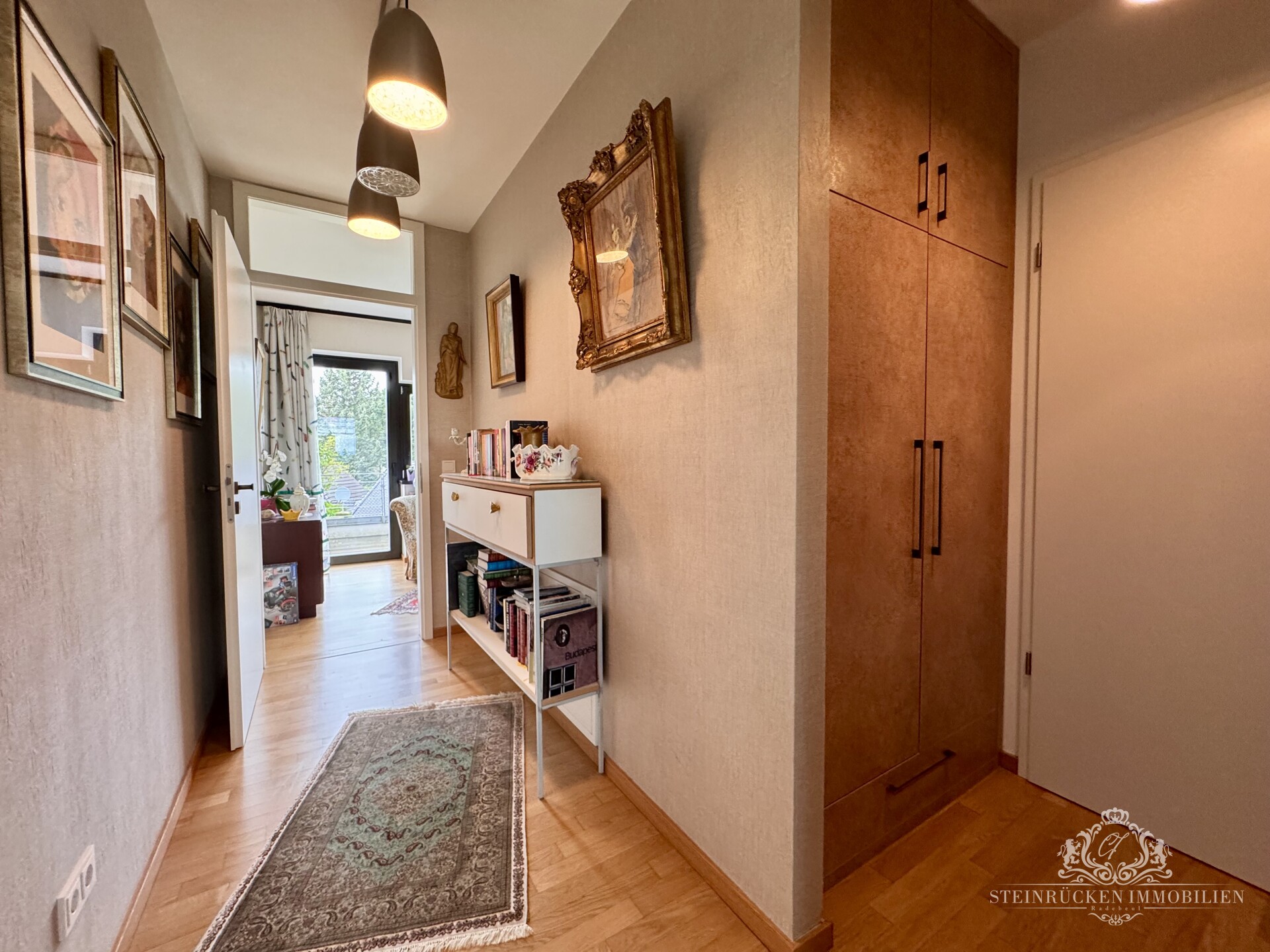 Eingangsbereich 2.OG mit Garderobe