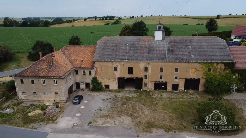 Torhaus und dazugehörige Scheune
