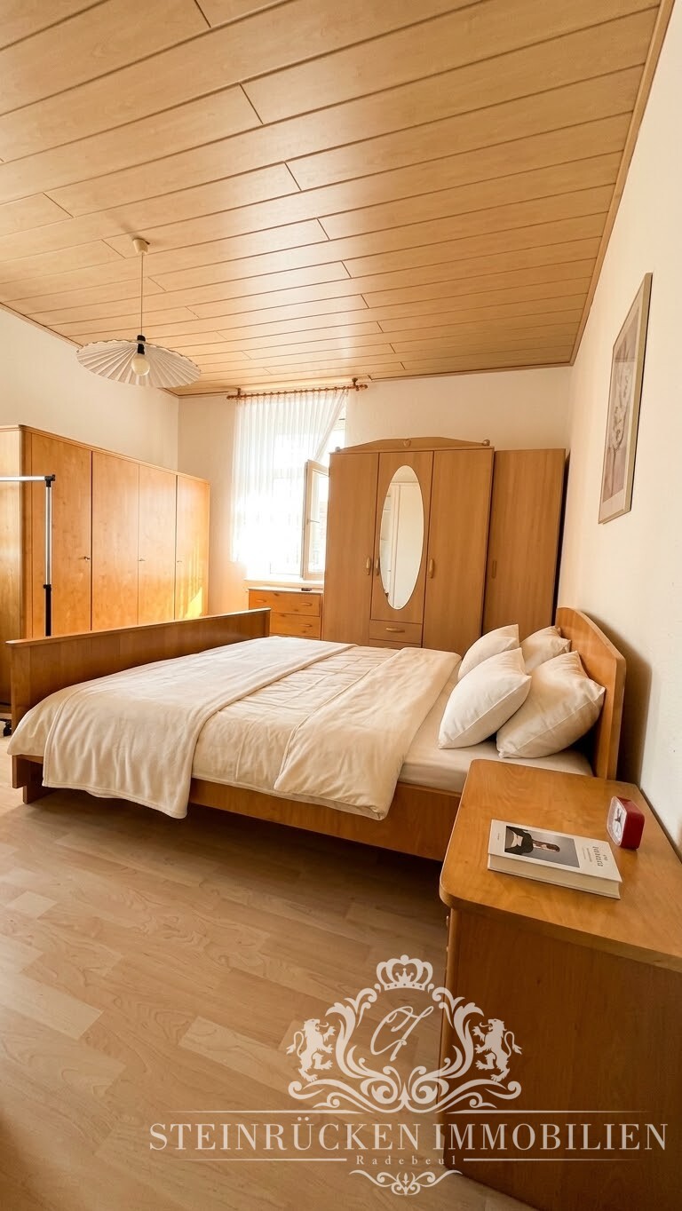 Schlafzimmer OG